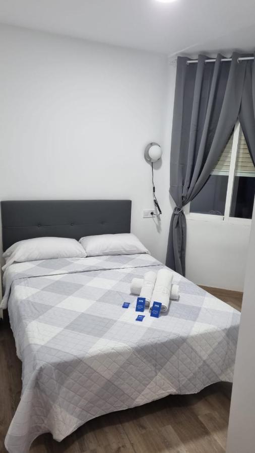 Hostal Vara Madrid Esterno foto
