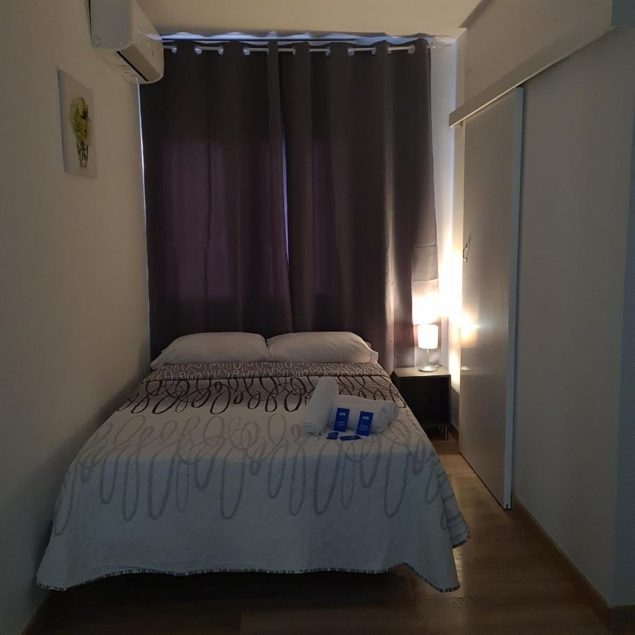 Hostal Vara Madrid Esterno foto